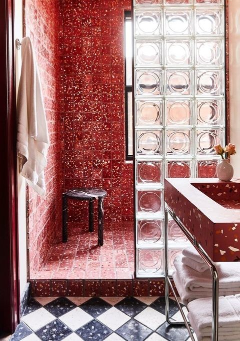 Красная ванная комната: 170+ фото реальных дизайнов интерьера